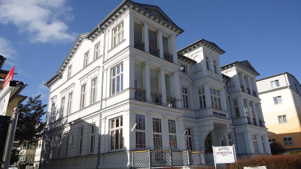 Hotel Fortuna Херингсдорф Экстерьер фото